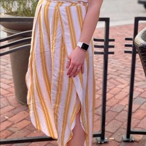 American Eagle Mustard Yellow and White Striped Flowy Pants